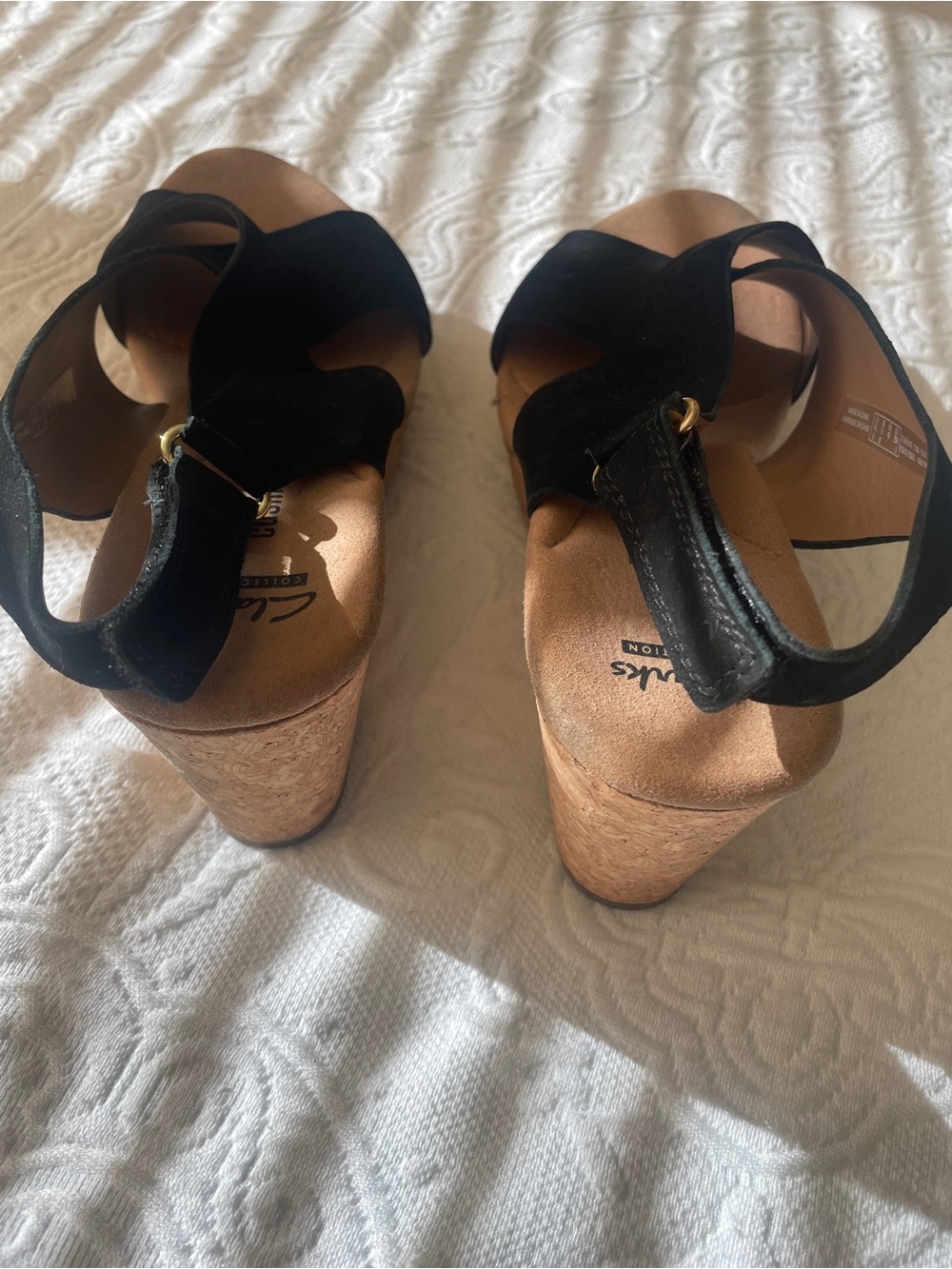 Clarks Black Women's Crisscross Slingback Sandals - Picture 4 of 10